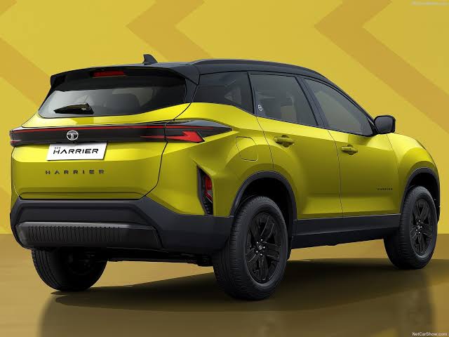 Tata Harrier अगस्त 2025 ऑफर – ₹1.05 लाख तक बचत, दमदार फीचर्स और 5-स्टार सेफ्टी