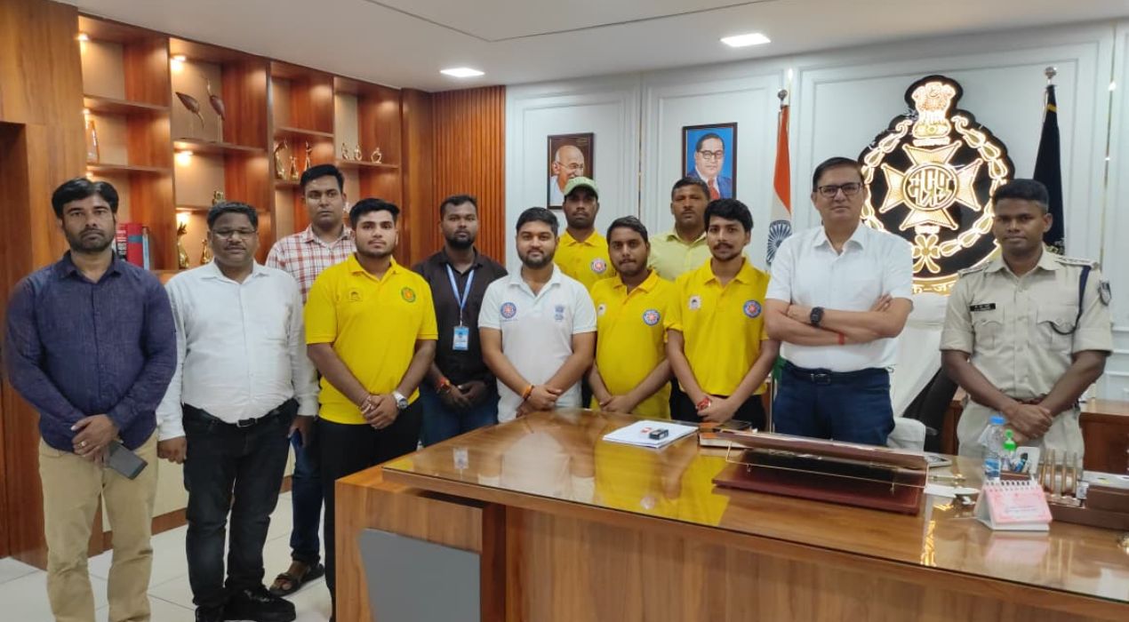Selection of youth through lottery under 'Maa Tujhe Pranam' scheme in Singrauli