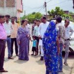 Singrauli Mayor Rani Agarwal inspects ward 20