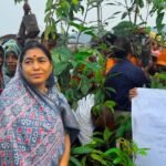 ek bagiya maan ke naam : naaree sashaktikaran aur paryaavaran ka sanga