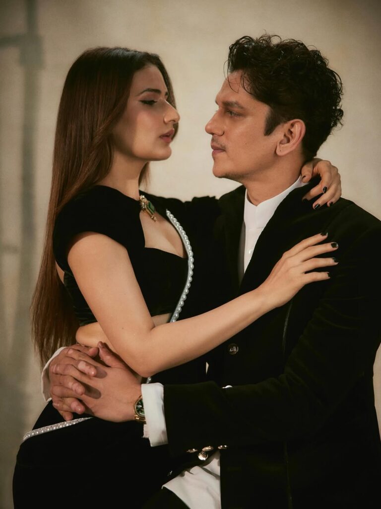 Fatima Sana Shaikh Velvet Saree Look