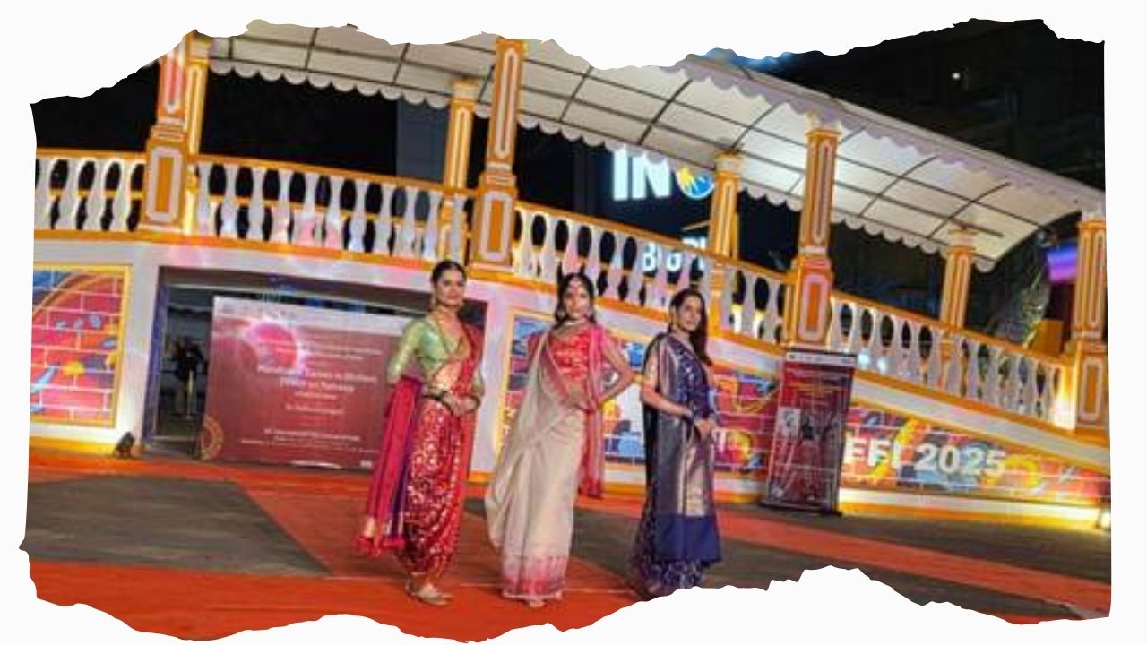 IFFI 2025 में ‘हैंडलूम साड़ी इन मोशन’ शो ने दिखाई परंपरा और सिनेमा की झलक