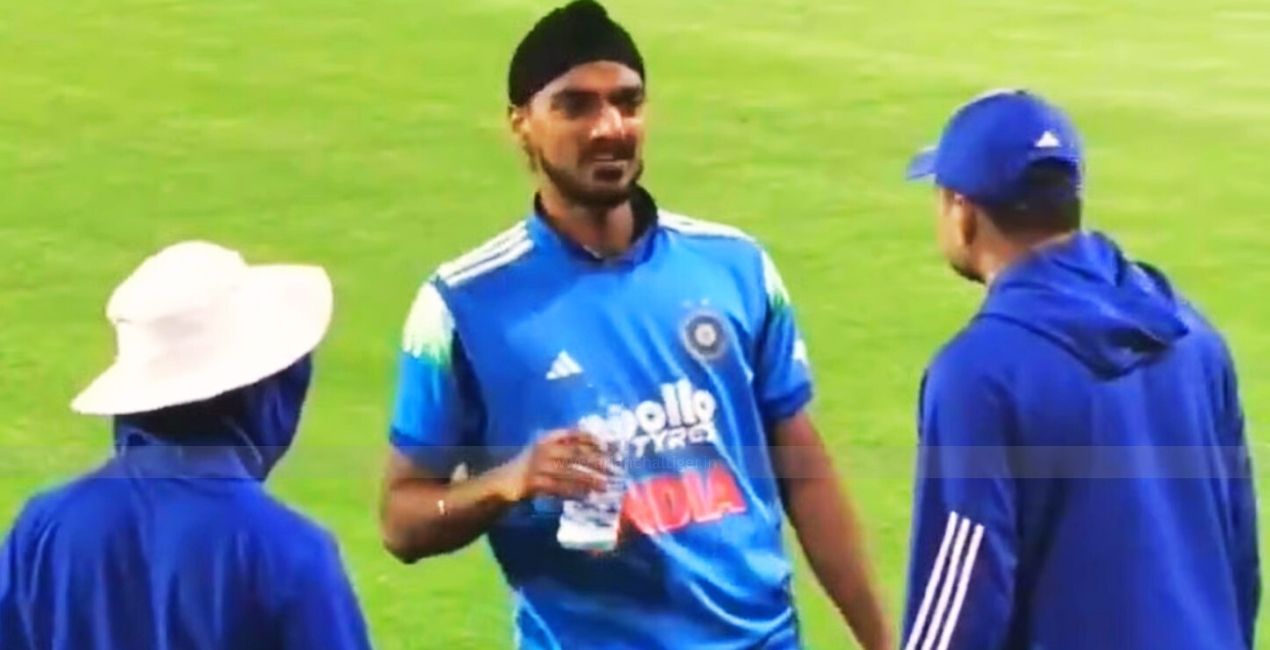 फैन पर भड़के Arshdeep Singh । Chup Be... B**sd*k*' । Video Viral