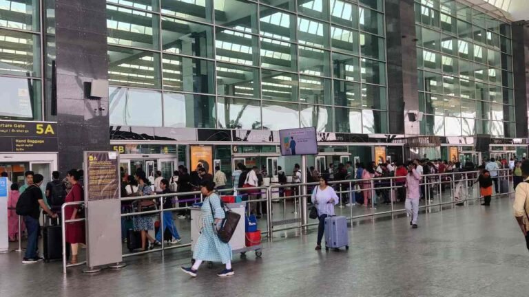 बेंगलुरु एयरपोर्ट पर कोरियाई महिला का शोषण: ग्राउंड स्टाफ गिरफ्तार, कोर्ट ने भेजा जेल