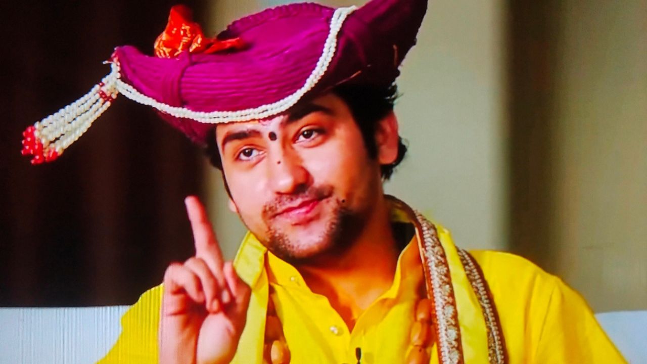 कथावाचक धीरेंद्र शास्त्री पर FIR की मांग तेज, भीम आर्मी और आज़ाद समाज पार्टी ने DGP से की शिकायत