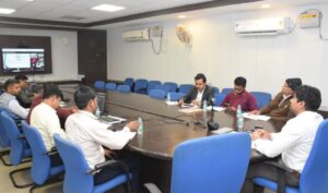 6 माह से अधिक लंबित सभी राजस्व प्रकरण निराकृत करें – कमिश्नर