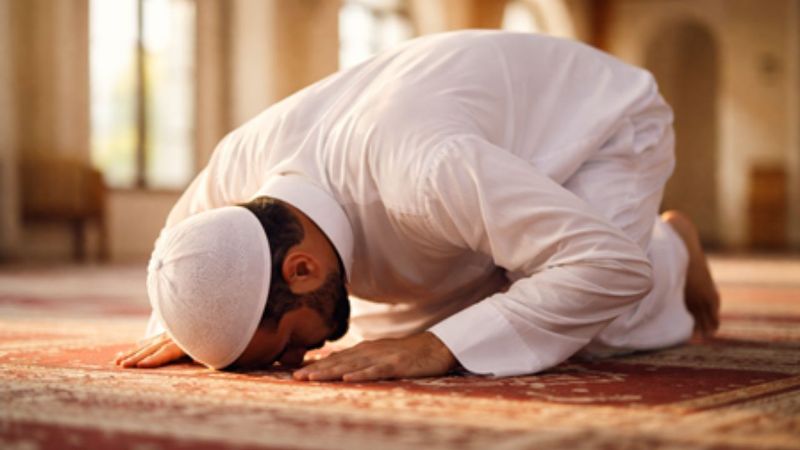 Ramadan 2026 : तरावीह क्या है? क्यों पढ़ी जाती है यह खास नमाज़ और क्या है इसका महत्व