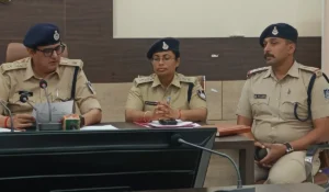 इश्क में अंधी पत्नी ने प्रेमी संग मिलकर कर दी पति की हत्या,पत्नी सहित तीन गिरफ्तार.