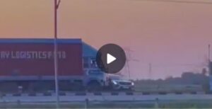 ग्वालियर हाईवे पर खौफनाक हादसा : ट्रक ने TATA Nexon कार को 1.5 किमी तक घसीटा