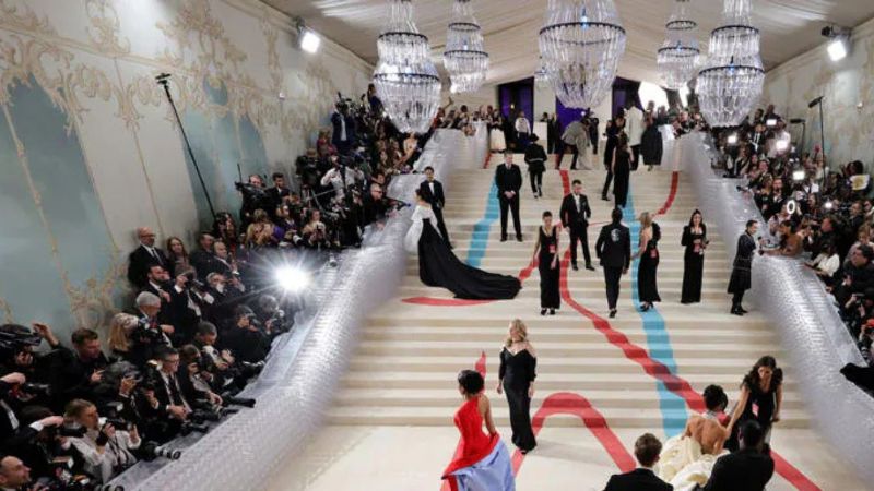 Met Gala 2026 : ड्रेस कोड अनाउंस, फैशन को आर्ट के रूप में करेंगे सेलिब्रेट
