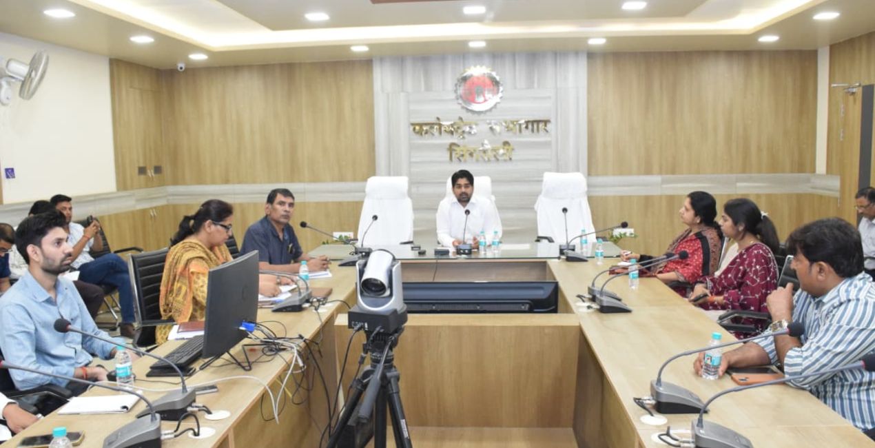 singrauli-lpg-distribution-collector-gaurav-bainal-meeting-update