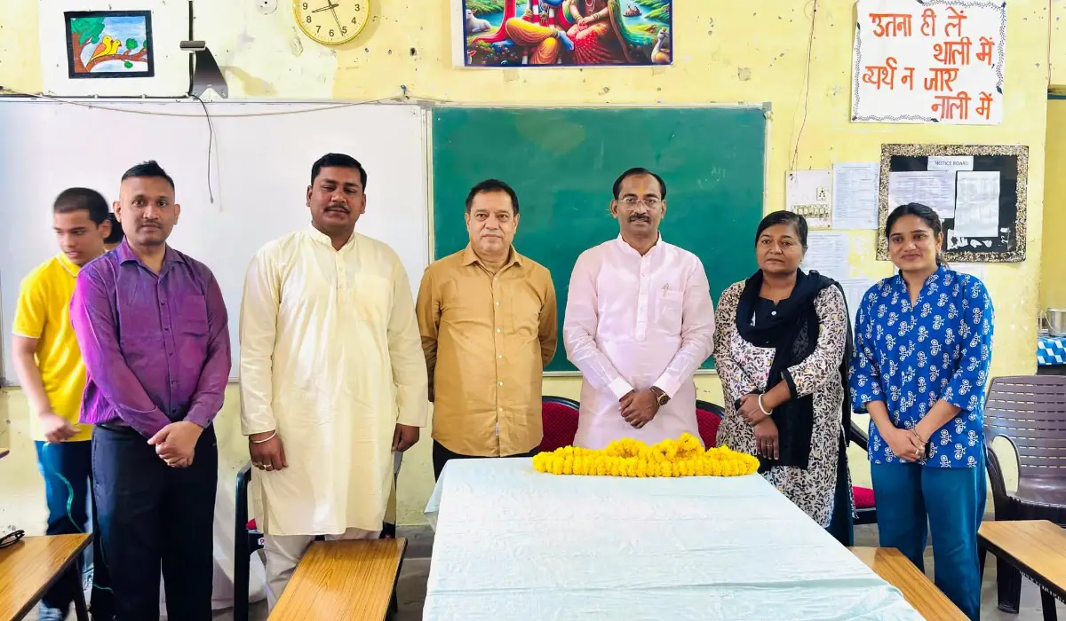 विधायक रामनिवास शाह ने नवोदय विद्यालय के विद्यार्थियों से की आत्मीय भेंट,छात्रों का किया उत्साहवर्धन।