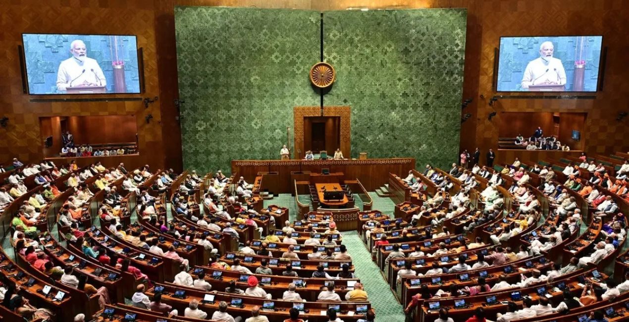 लोकसभा सीटें 850 तक बढ़ाने की तैयारी ! परिसीमन और महिला आरक्षण बिल से बदलेगा देश का राजनीतिक गणित