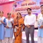 सिंगरौली में धूमधाम से मनाया गया प्रवेश उत्सव, छात्राओं को साइकिल और फ्री किताबें मिलीं