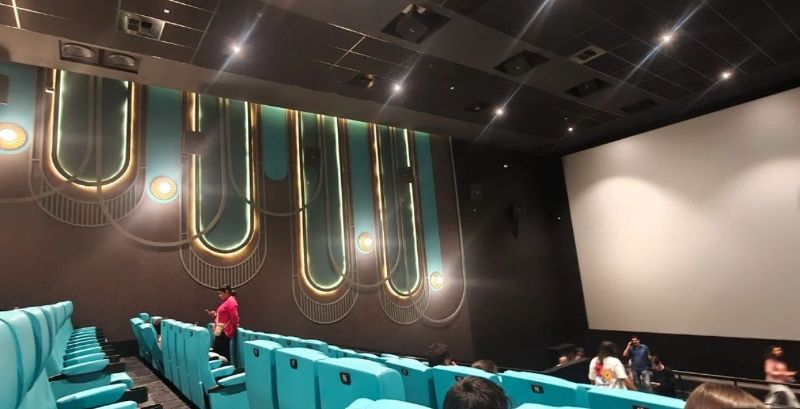 अजय देवगन ने ठाणे में लॉन्च किया Devgn CineMax मल्टीप्लेक्स, जानें खास फीचर्स