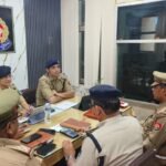 एमपी-यूपी सीमा पर अपराध नियंत्रण और साइबर सुरक्षा को लेकर दोनों राज्यों की पुलिस अधिकारियों की संयुक्त बैठक।