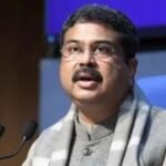 धर्मेंद्र प्रधान ने इस्तीफे की मांग पर तोड़ी चुप्पी, कांग्रेस पर छात्रों के राजनीतिक इस्तेमाल का लगाया आरोप