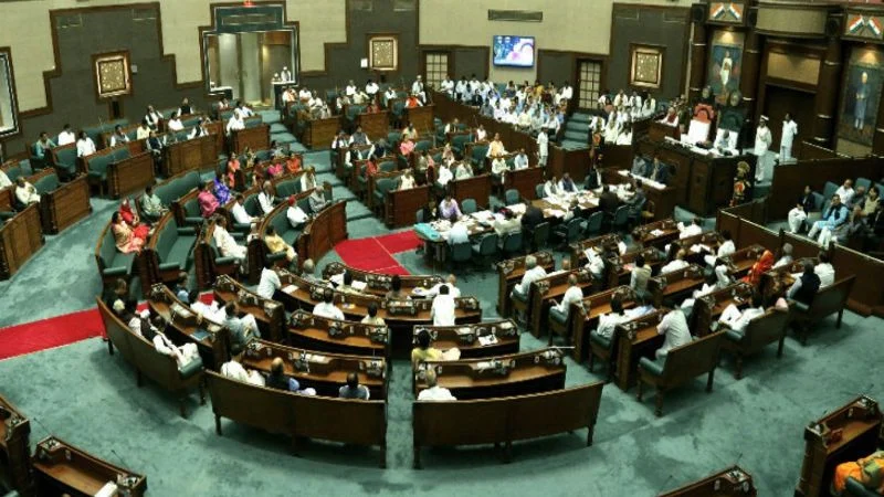 MP Budget 2027-28: मंत्रियों-विधायकों की कई सुविधाएं होंगी खत्म, 74 बजट हेड हटाने की तैयारी