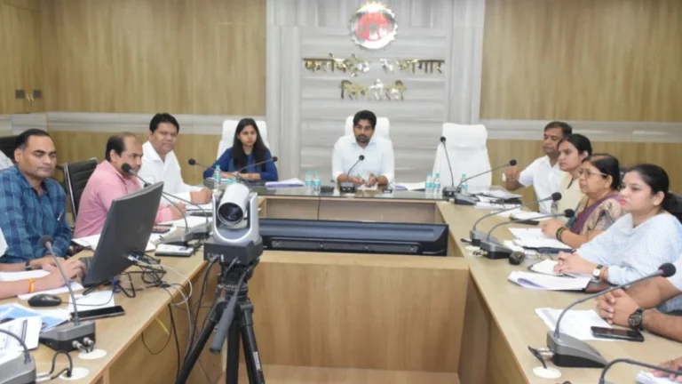 सिंगरौली: एनआरसी में बढ़ेंगे बेड, अगस्त में 90% टीकाकरण पूरा करने के निर्देश