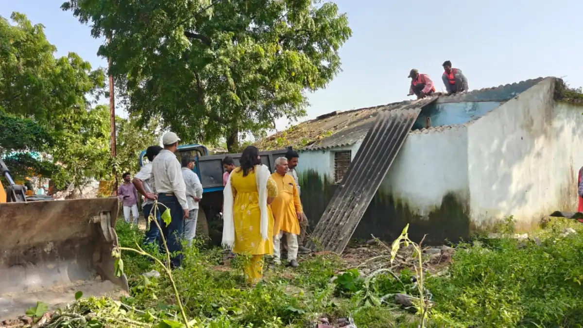 Encroachment Removal Near PG College Singrauli 1
