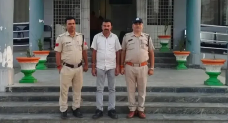 कोतवाली पुलिस का डीजल तस्करी पर शिकंजा,20 हजार लीटर अवैध डीजल से भरा टैंकर जब्त।